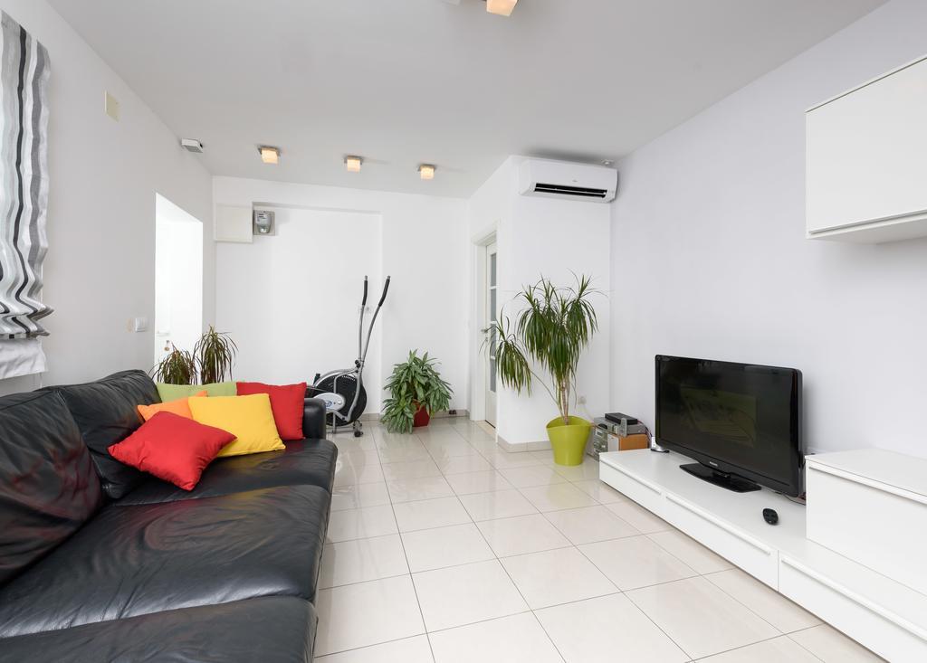Apartments Salona Trogir Exterior photo